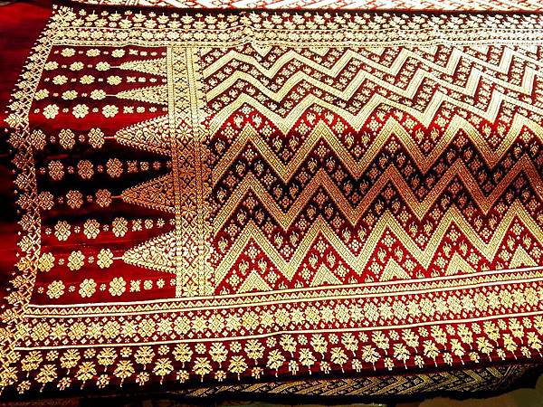photo-Kerajinan-Songket-Khas-Palembang-1.jpg photo-Kerajinan-Songket-Khas-Palembang-1.jpg