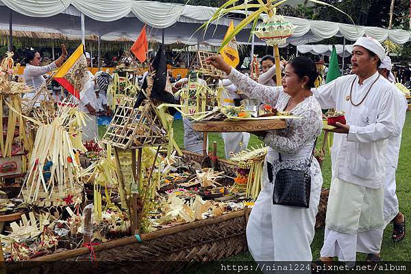 Hari Raya Nyepi-Nina-tawurkesanga-3.jpg Hari Raya Nyepi-Nina-tawurkesanga-3.jpg