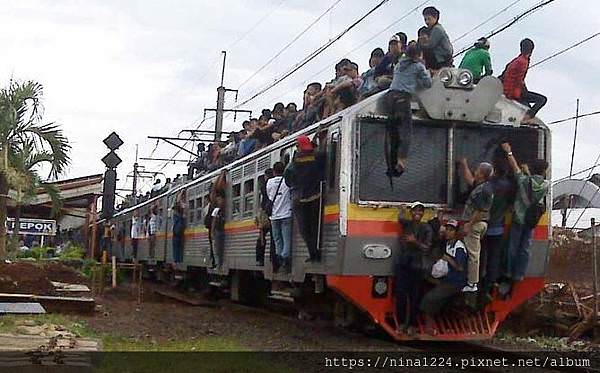 oragndiataskeretaapi.jpg oragndiataskeretaapi.jpg