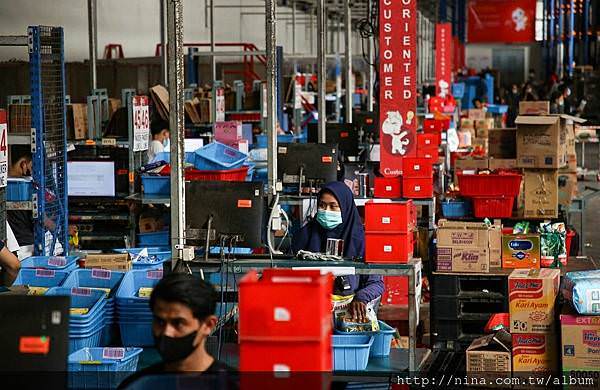 warehouse-jdid.jpg warehouse-jdid.jpg