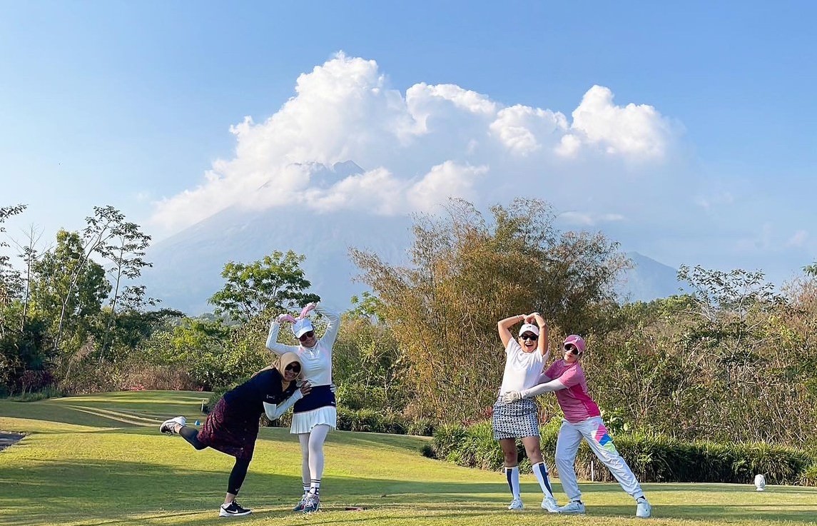 【2023日惹輕旅】火山美景前揮桿 默拉皮高爾夫球場 Merapi Golf Course - 第12張圖 【2023日惹輕旅】火山美景前揮桿 默拉皮高爾夫球場 Merapi Golf Course