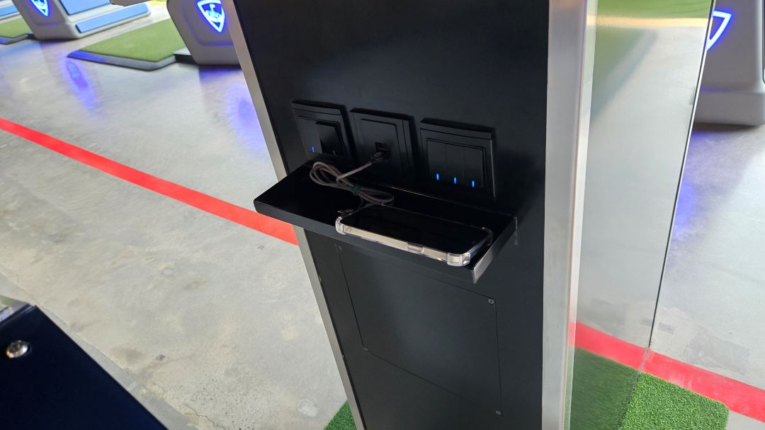 【印尼運動】雅加達高爾夫新熱點！TOP GOLF：揮桿、歡唱、放鬆，一次滿足！