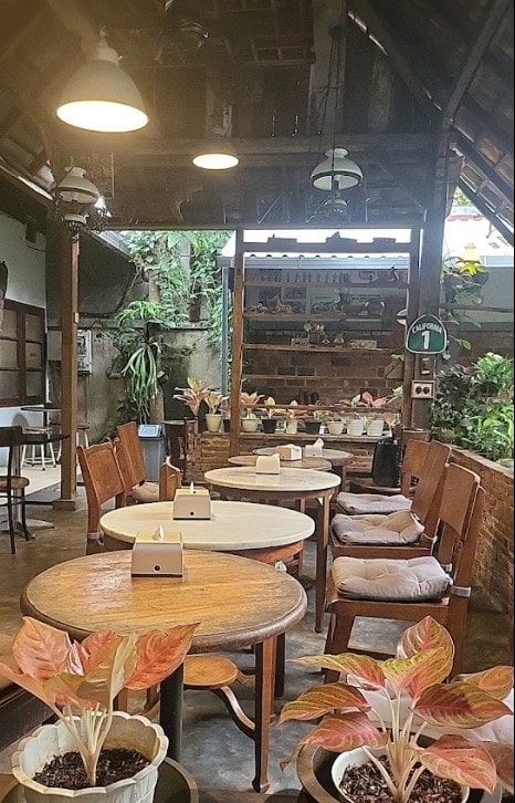 【印尼美食/印尼文化】唐格朗BSD爪哇復古風印尼咖啡店