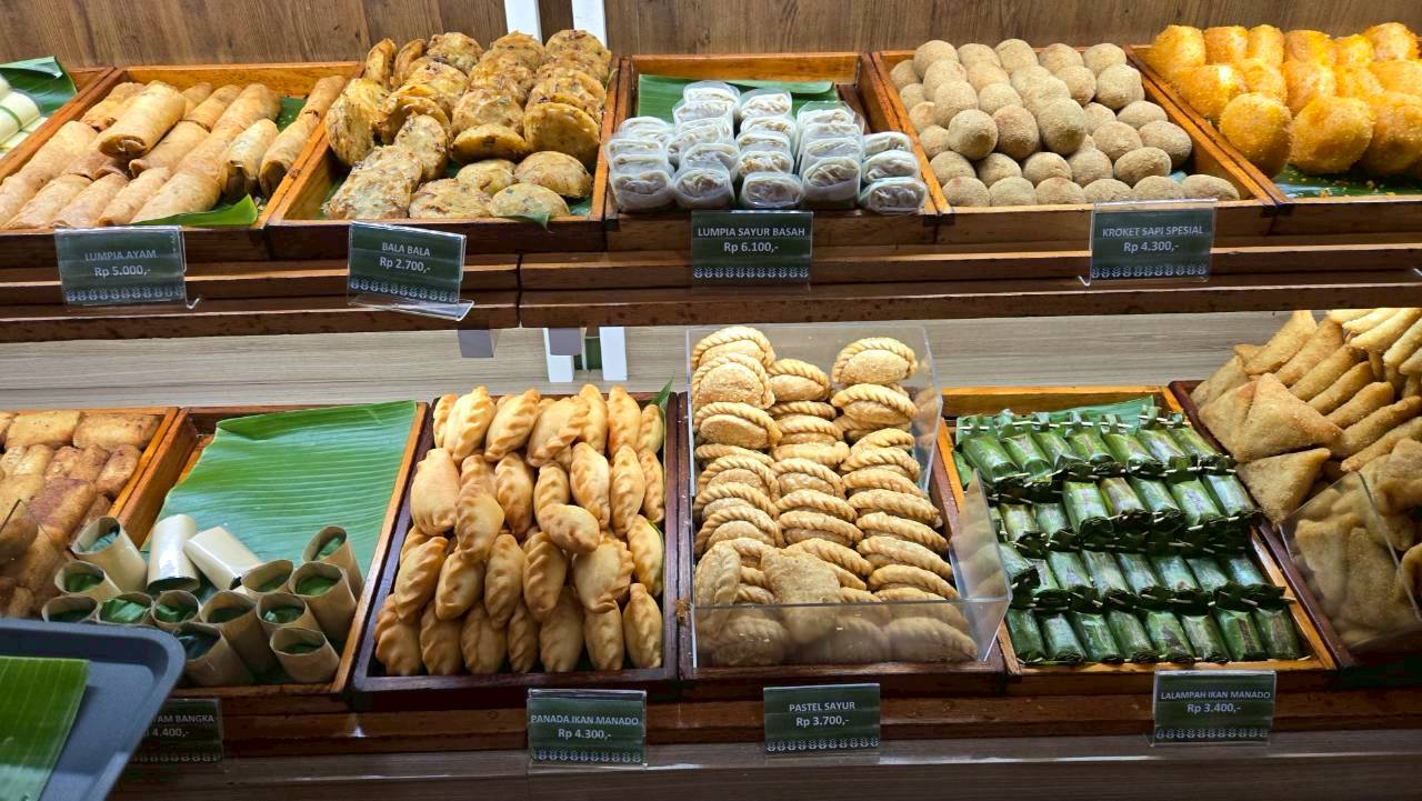 【印尼旅遊】雅加達 Sarinah: 傳統百種糕點到精品蠟染的一站式文化體驗 - 第7張圖 【印尼旅遊】雅加達 Sarinah: 傳統百種糕點到精品蠟染的一站式文化體驗