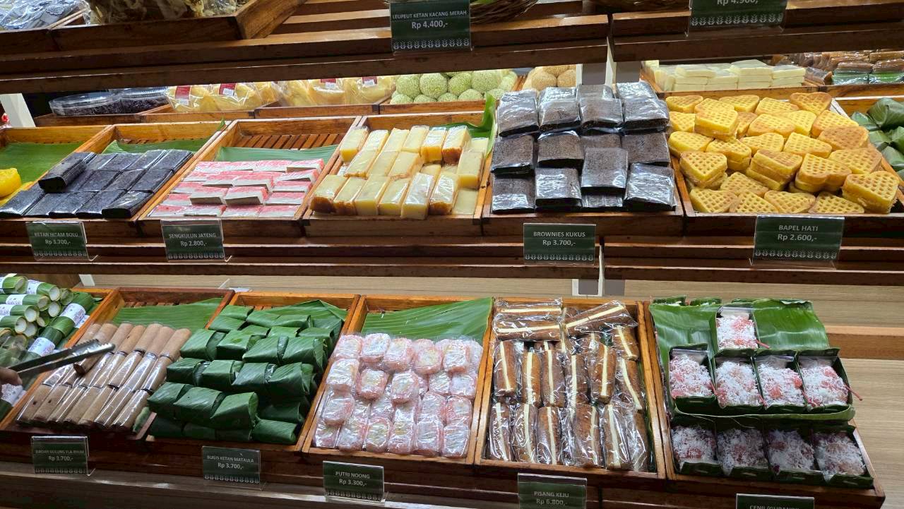 【印尼旅遊】雅加達 Sarinah: 傳統百種糕點到精品蠟染的一站式文化體驗 - 第8張圖 【印尼旅遊】雅加達 Sarinah: 傳統百種糕點到精品蠟染的一站式文化體驗